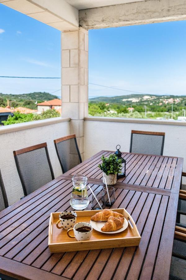 Guest House Barbara Nerezisca Экстерьер фото