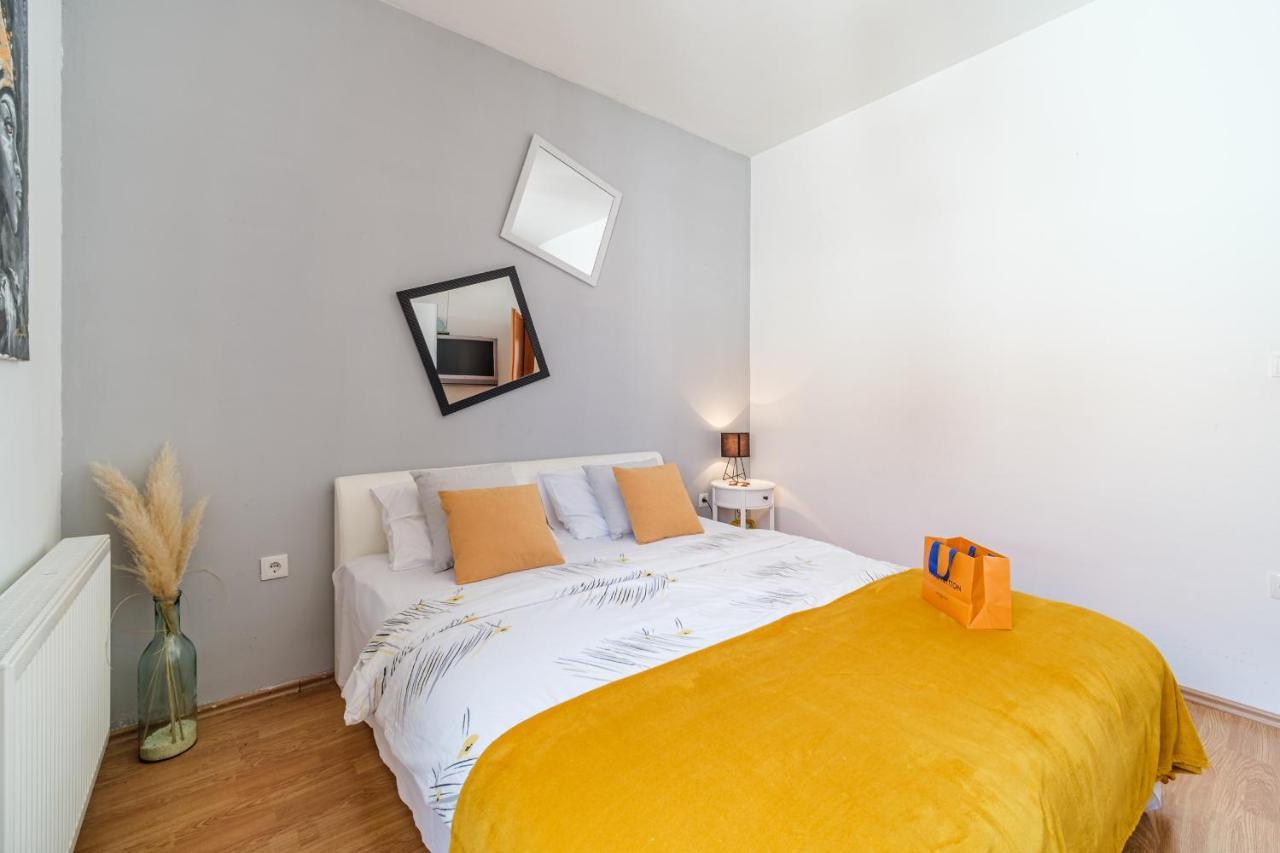 Guest House Barbara Nerezisca Экстерьер фото