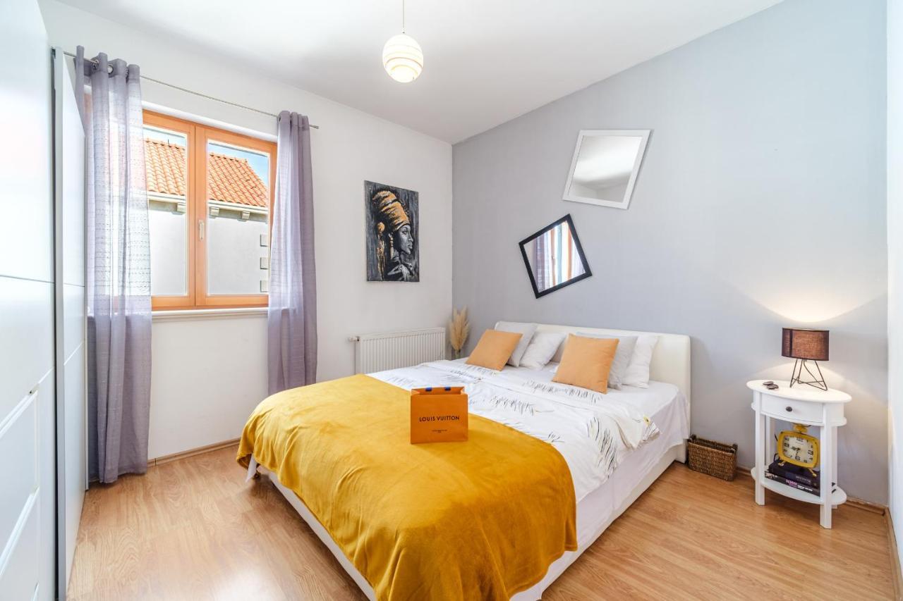 Guest House Barbara Nerezisca Экстерьер фото