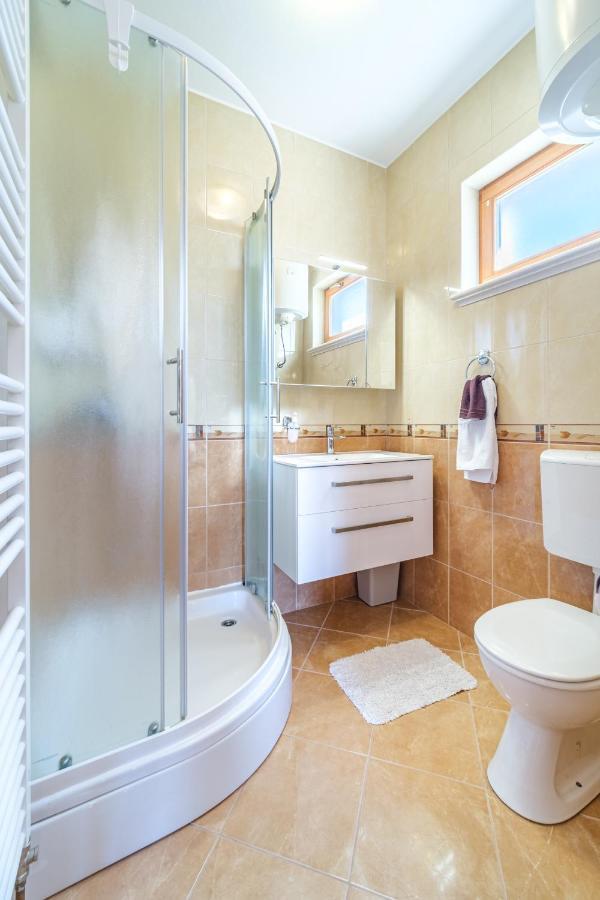 Guest House Barbara Nerezisca Экстерьер фото